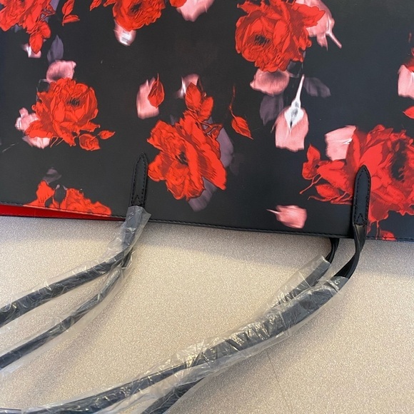NWOT Victoria's Secret 2019 Limited Edition Rose on Black Tote - Picture 3 of 8